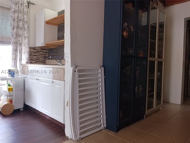 A fantastic, detached DUPLEX/MULTIFAMILY property available - photo 32
