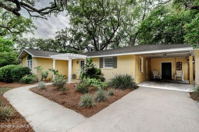 Ideally located on the south end of St. Simons Island, this - photo 6