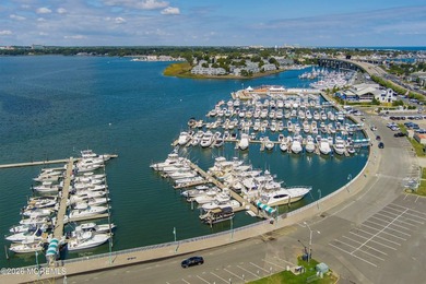 Beautifully updated 1-bedroom condominium in the heart of Lake - photo 41