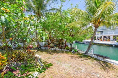 Just minutes from Key West, this open floor plan waterfront home - photo 42