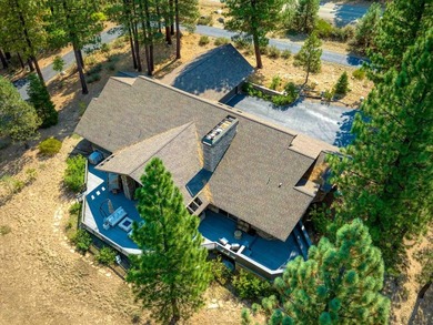 THIS 4 BEDROOM, SINGLE LEVEL impeccably maintained - photo 6
