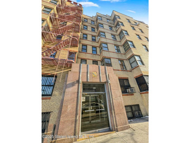 Well maintained two bedroom co-operative building with part-time - photo 2