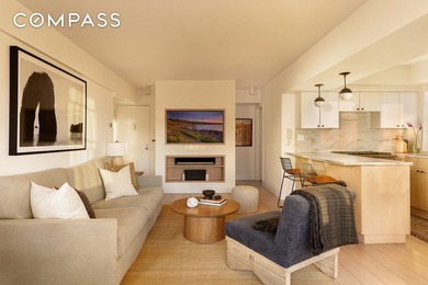 Located on the 17th floor with incredible southern views over - photo 4