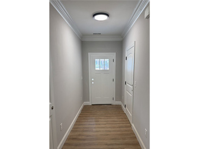 Welcome to golf course living in the highly sought-after Cobb's - photo 8