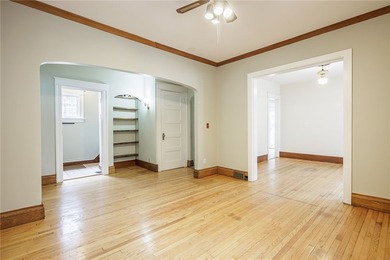 Very well maintained traditional colonial on beautifully treed - photo 7