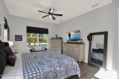 Experience luxury living in the gated GlenLakes Golf & Country - photo 12