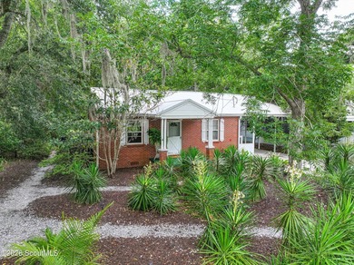 Turnkey downtown living in the heart of historic St. Marys - one - photo 4