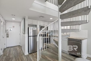 ADORABLE SUNSUITE WITH A LOFT IS ABSOLUTELY THE BEST INCOME