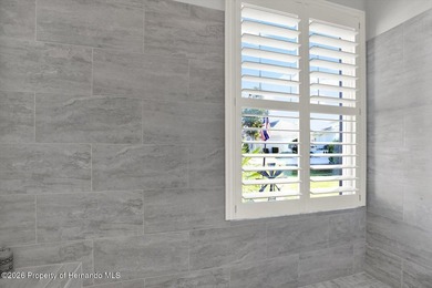 Experience luxury living in the gated GlenLakes Golf & Country - photo 15