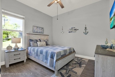 Experience luxury living in the gated GlenLakes Golf & Country - photo 19