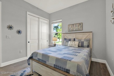 Experience luxury living in the gated GlenLakes Golf & Country - photo 20
