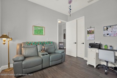 Experience luxury living in the gated GlenLakes Golf & Country - photo 22