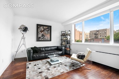 This oversized floor-through 2-bedroom / 2-bath condo offers - photo 2