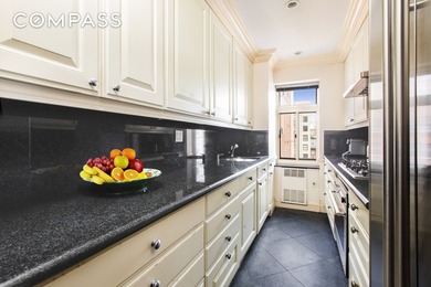 Convertible 2 BDRM! Welcome to high floor views and incredible - photo 4
