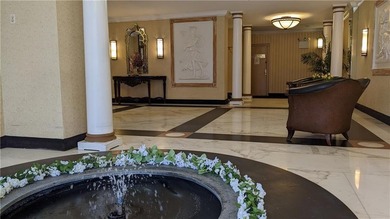 Welcome to this beautifully newly renovated and spacious ~1,000 - photo 7