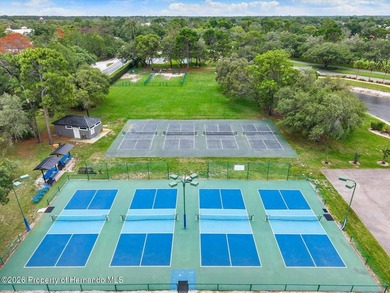 Experience luxury living in the gated GlenLakes Golf & Country - photo 50