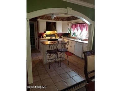 Looking for that perfect multi-generational home where you can - photo 5