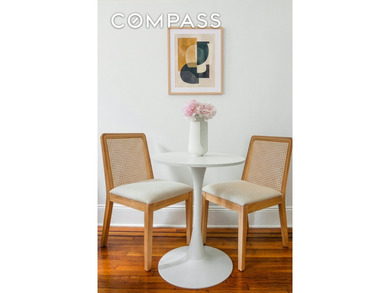 Set within a charming late-19th-century brownstone on one of - photo 5