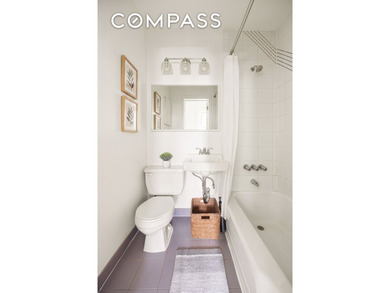 Set within a charming late-19th-century brownstone on one of - photo 6