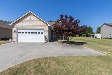 Lake Hartwell Home Sale Pending in Anderson South Carolina