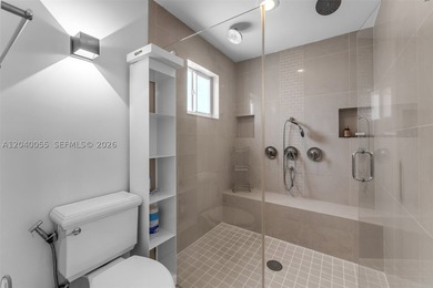 Located on one of Bay Heights' most sought-after streets, this - photo 14