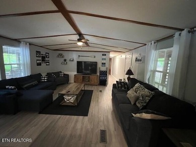 **MOTIVATED SELLER** Approx. 300 feet of lake frontage is a rare - photo 5