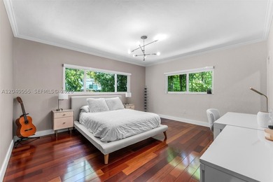 Located on one of Bay Heights' most sought-after streets, this - photo 15
