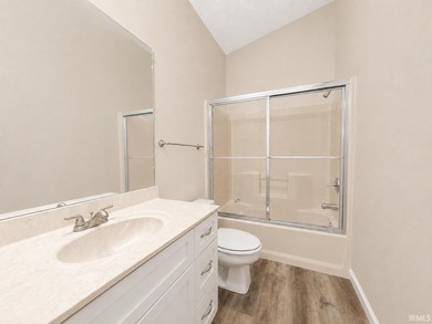 Welcome to your private retreat at Eagle Pointe, where - photo 16
