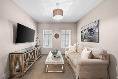 Rare opportunity to own a beautifully updated 5BR/4BA residence - photo 6