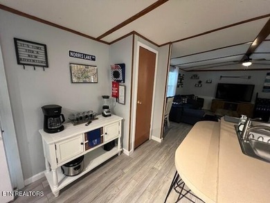 **MOTIVATED SELLER** Approx. 300 feet of lake frontage is a rare - photo 7