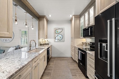 Rare opportunity to own a beautifully updated 5BR/4BA residence - photo 10
