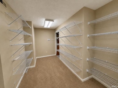 Welcome to your private retreat at Eagle Pointe, where - photo 21
