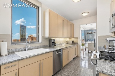 Views, Luxury & Location are the key ingredients in this - photo 4