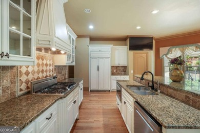 Welcome to an extraordinary estate in the prestigious Woodlands - photo 26