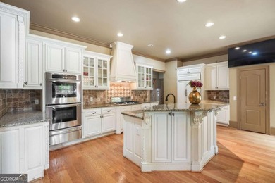 Welcome to an extraordinary estate in the prestigious Woodlands - photo 27