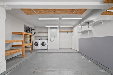 Amazing new price for this wonderful 1 bedroom home which offers - photo 27