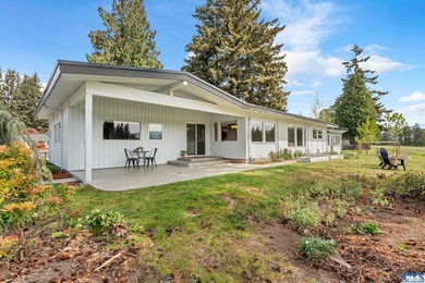 Mid Century Modern Sunland Home -Designed to last.1962 - photo 4