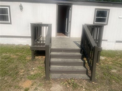 Discover easy lake-country living in this charming 3-bedroom - photo 7
