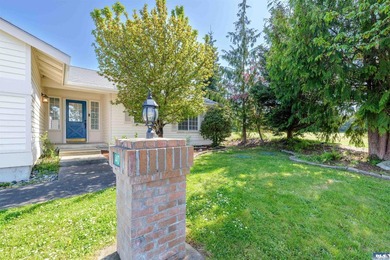 Move in ready home surrounded by a green-belt on two sides in - photo 9