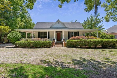 Experience the charm of a truly one-of-a-kind waterfront - photo 2