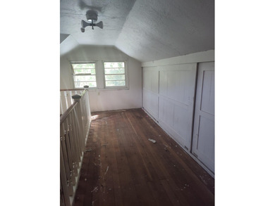 Lots of opportunity with this property located in Suntan Glen - photo 17