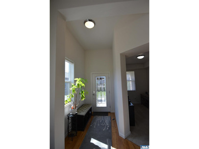 Enjoy low-maintenance living in this beautiful 2-bedroom, 2-bath - photo 8