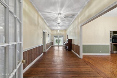 Experience the charm of a truly one-of-a-kind waterfront - photo 10
