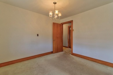 Attention investors and developers: this versatile 2.5-acre - photo 24