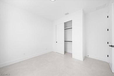 $5K TOWARDS CLOSING COST!!! NOT IN FLOOD ZONE!!! Discover modern - photo 28