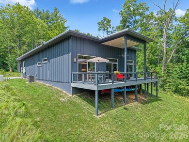 Mountain serenity meets modern comfort in this exceptional - photo 1