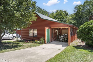 Table Rock Lake Home For Sale in Hollister Missouri