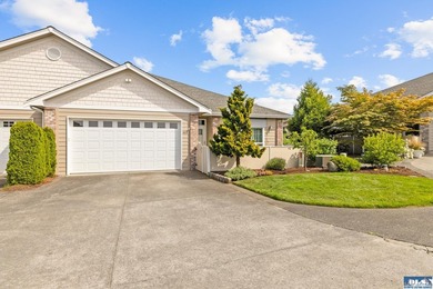Beautiful single-level townhome in desirable Maple Ridge Estates - photo 2