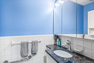 Welcome to Towers at Waters Edge, one of Bayside's most - photo 12