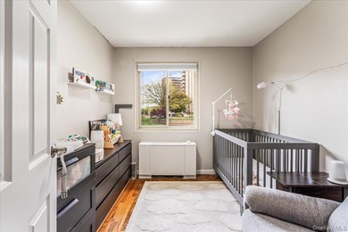 Welcome to Towers at Waters Edge, one of Bayside's most - photo 15